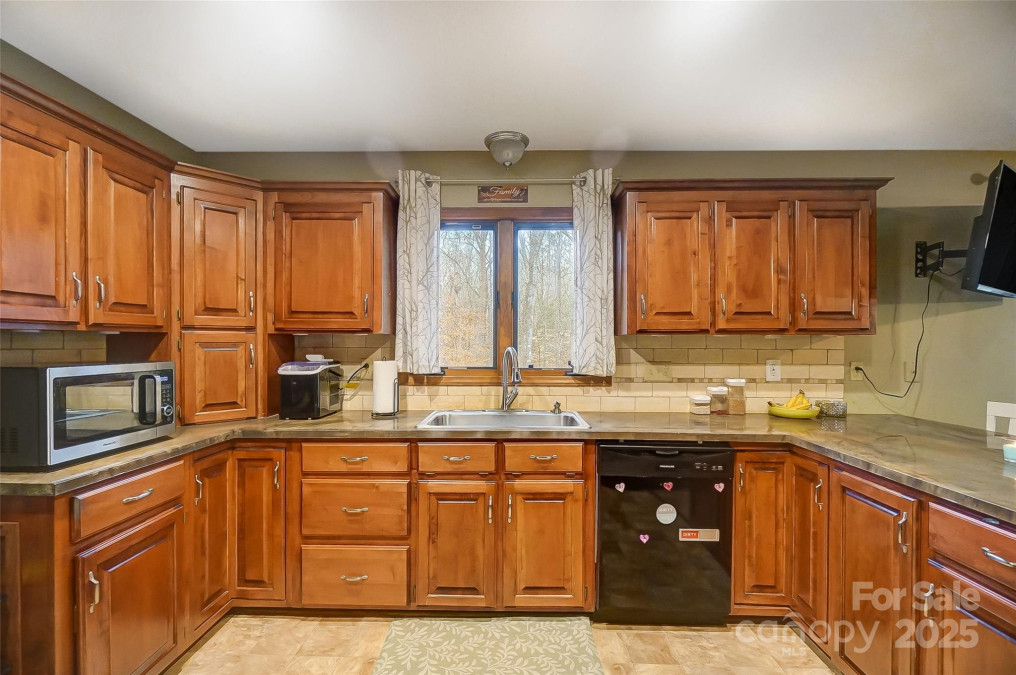 8115 Kingsland Dr Waxhaw, NC 28173