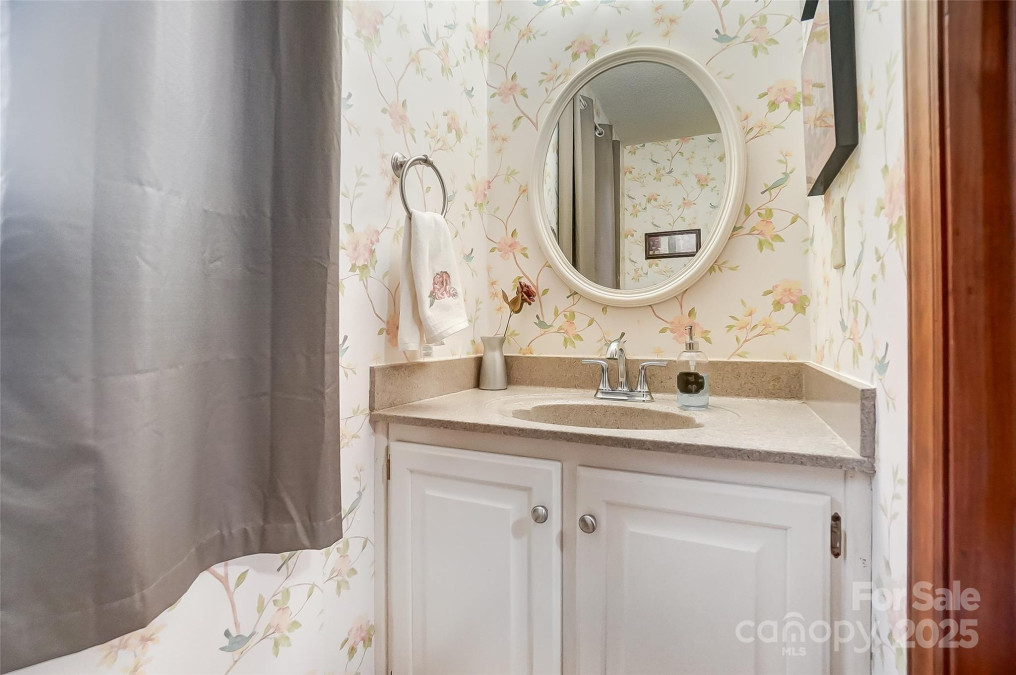 8115 Kingsland Dr Waxhaw, NC 28173