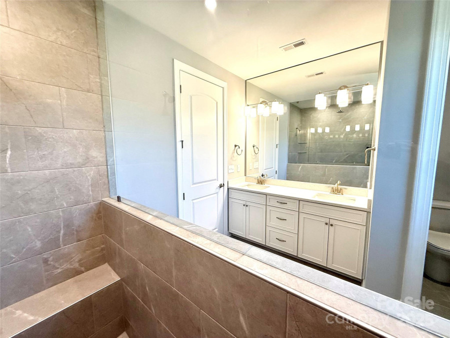 9657 Liberty Hill Dr Mint Hill, NC 28227