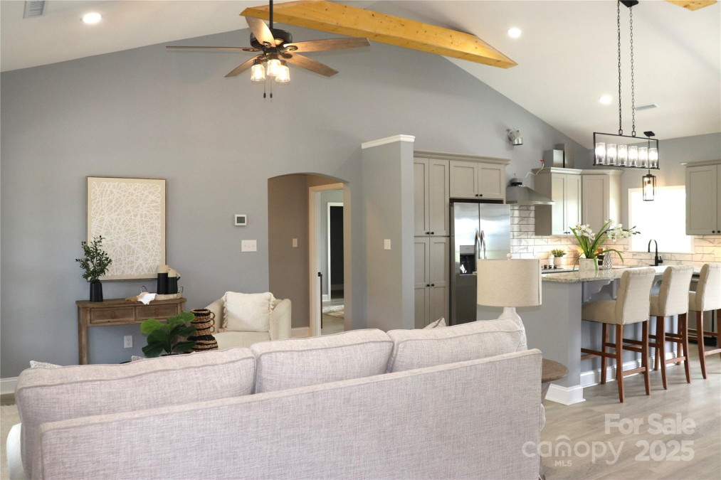 418 Huntington Woods St Lenoir, NC 28645