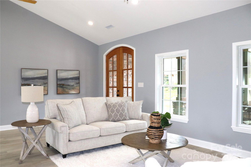 418 Huntington Woods St Lenoir, NC 28645
