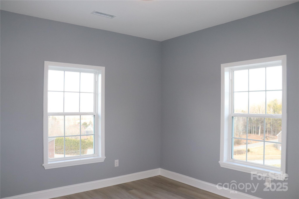 418 Huntington Woods St Lenoir, NC 28645