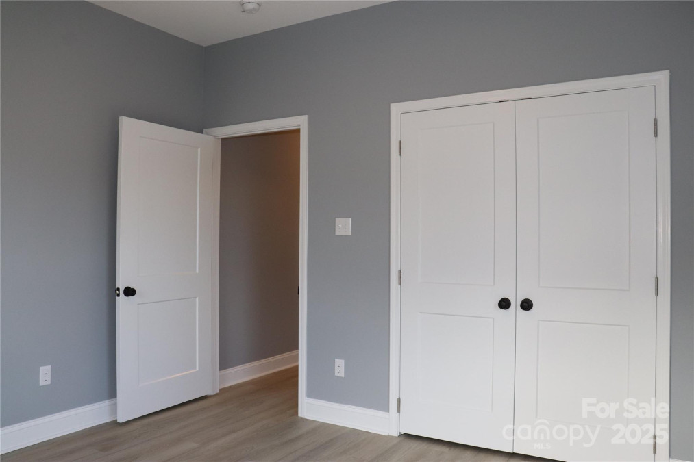 418 Huntington Woods St Lenoir, NC 28645
