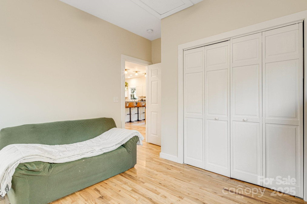 335 Rosscraggon Rd Arden, NC 28704