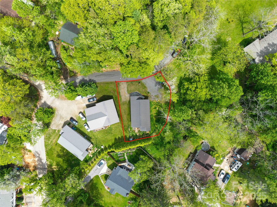 335 Rosscraggon Rd Arden, NC 28704