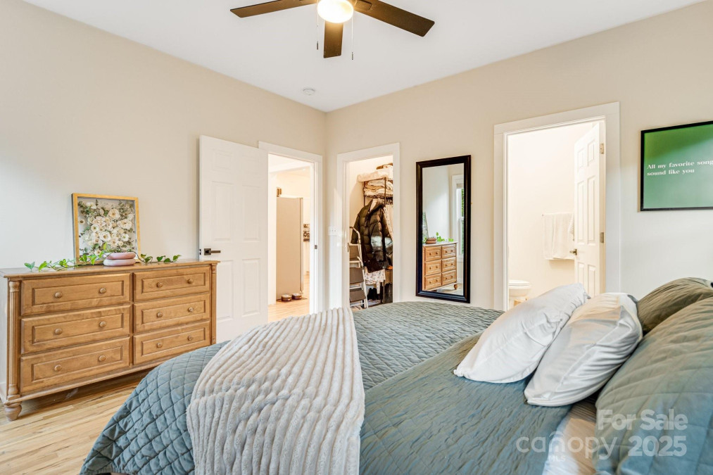 335 Rosscraggon Rd Arden, NC 28704
