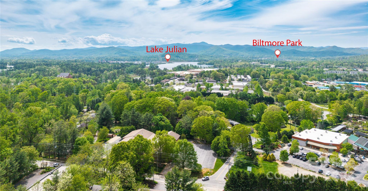 335 Rosscraggon Rd Arden, NC 28704