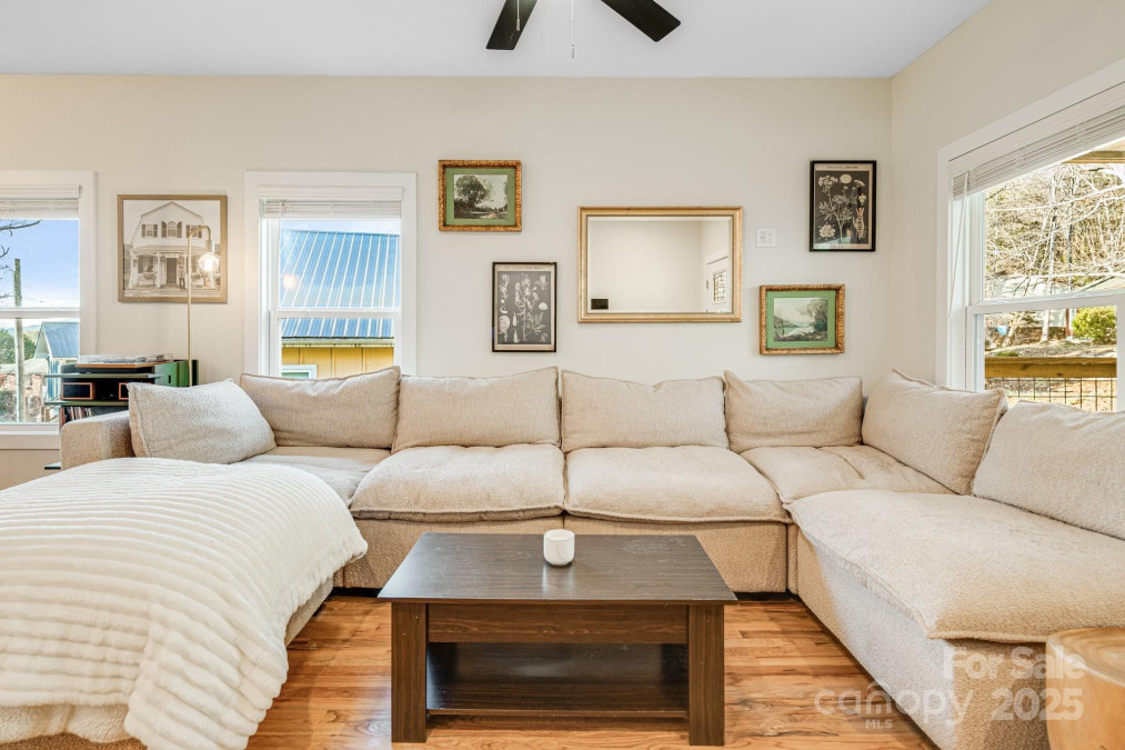 335 Rosscraggon Rd Arden, NC 28704