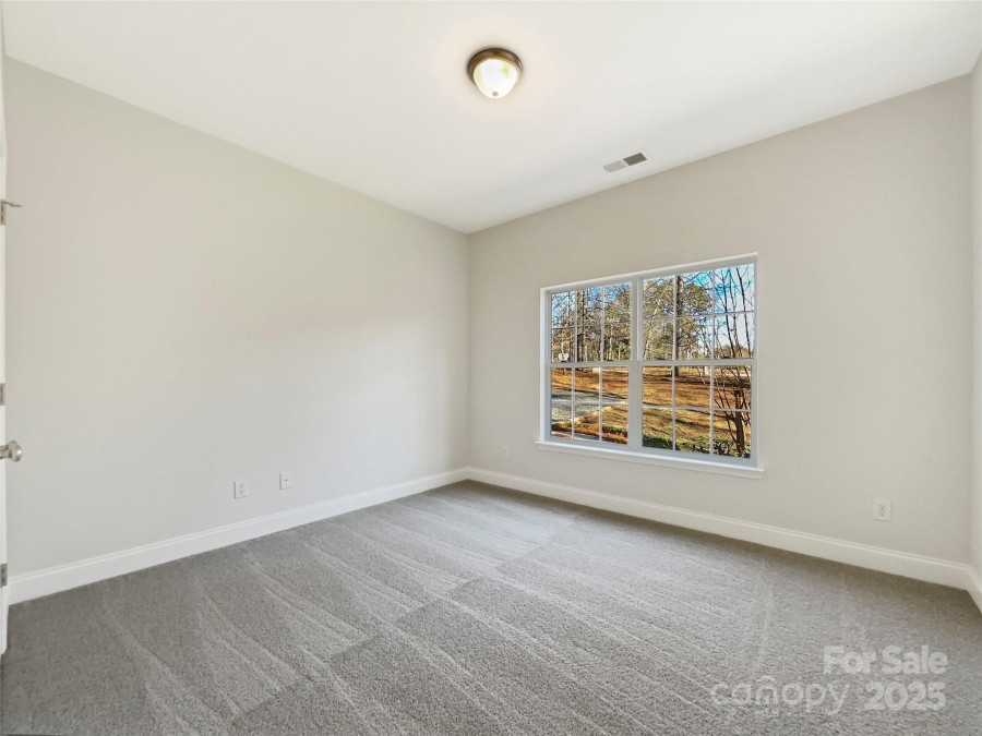 9153 Leah Meadow Ln Charlotte, NC 28227