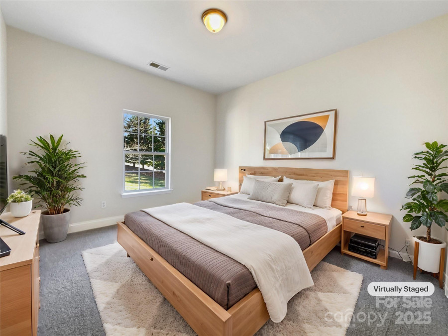 9153 Leah Meadow Ln Charlotte, NC 28227