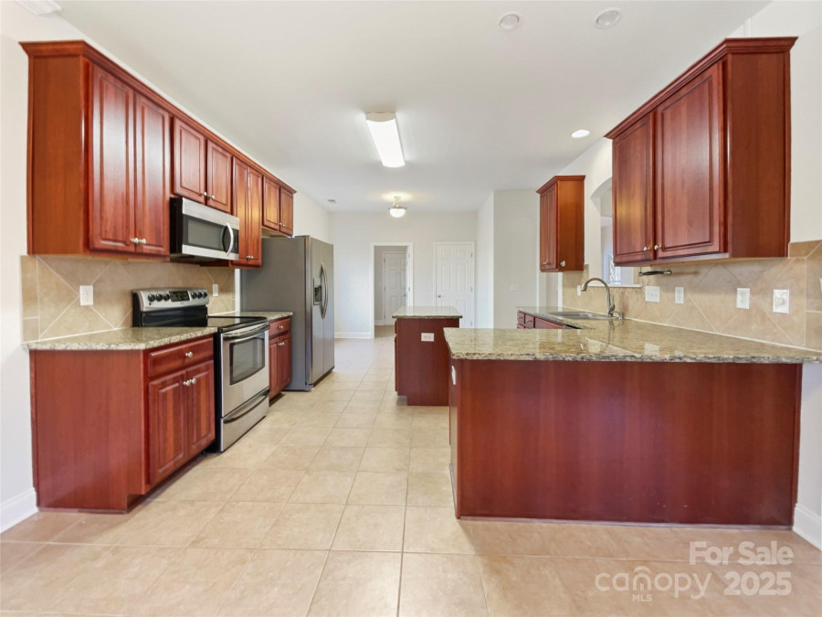9153 Leah Meadow Ln Charlotte, NC 28227