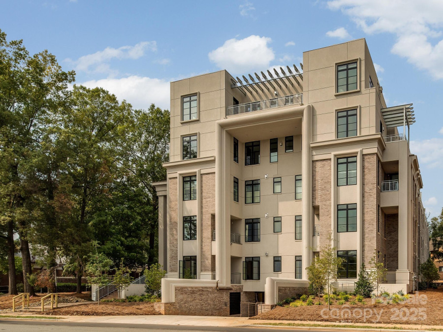 1333 Queens Rd Charlotte, NC 28207