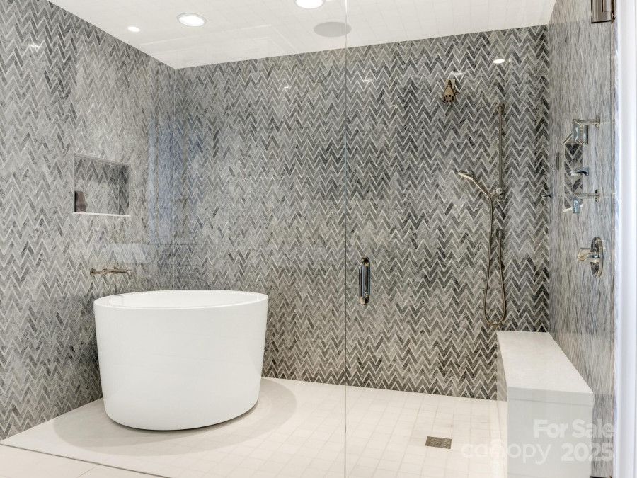 1333 Queens Rd Charlotte, NC 28207