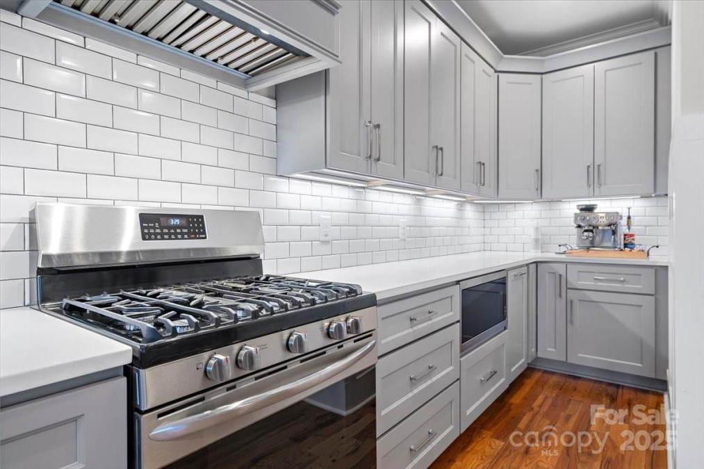 2408 Rozzelles Ferry Rd Charlotte, NC 28208