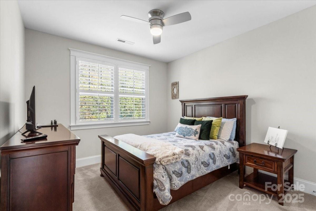 2408 Rozzelles Ferry Rd Charlotte, NC 28208