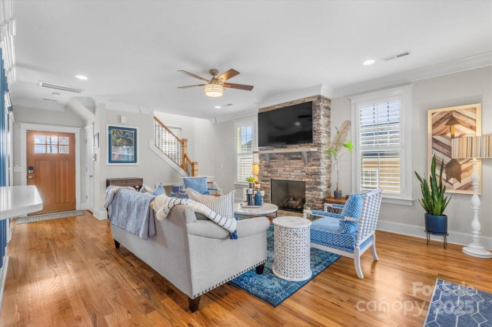 2408 Rozzelles Ferry Rd Charlotte, NC 28208
