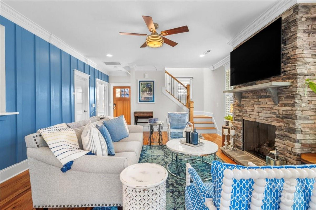 2408 Rozzelles Ferry Rd Charlotte, NC 28208