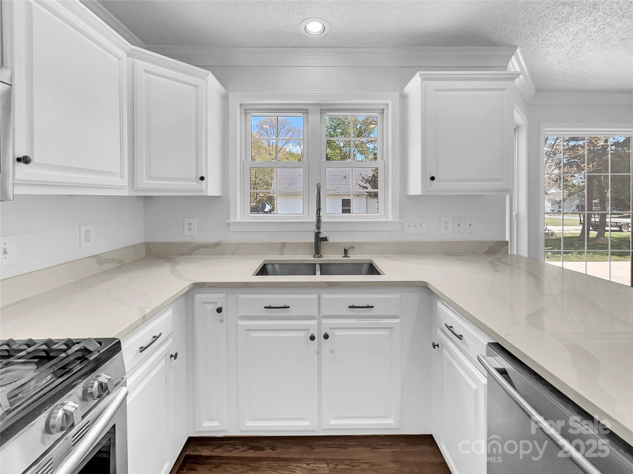 918 Clover Park Dr Clover, SC 29710