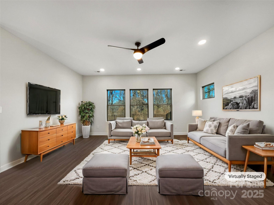 6848 Good News Dr Charlotte, NC 28215