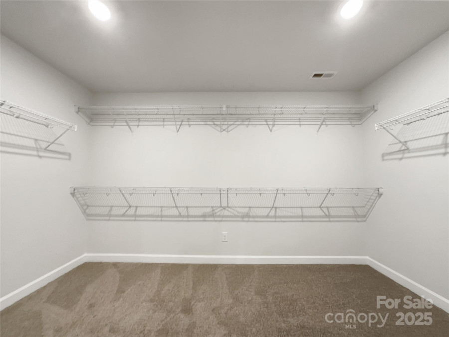 6848 Good News Dr Charlotte, NC 28215