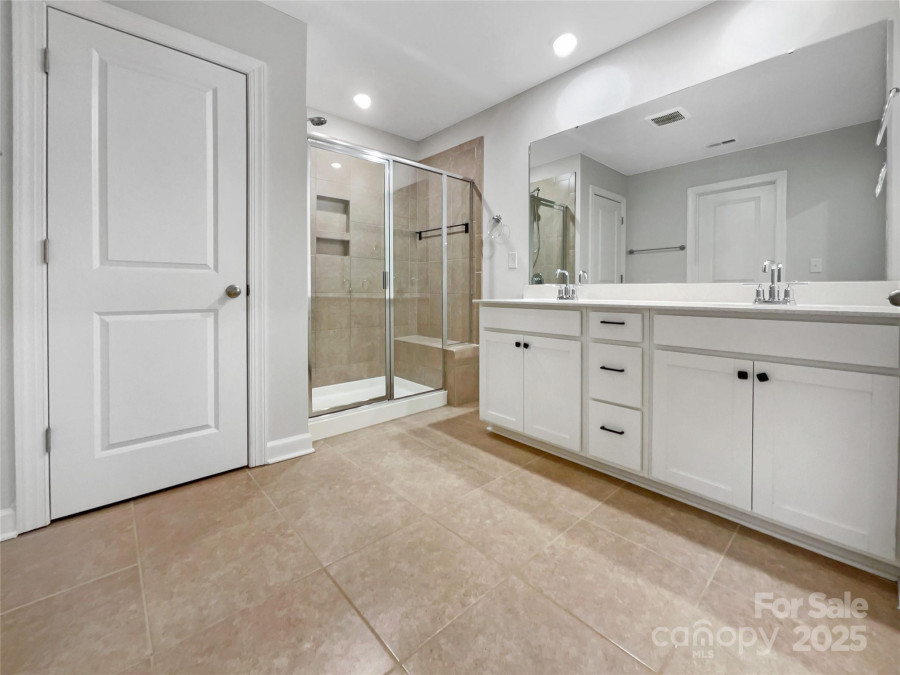 6848 Good News Dr Charlotte, NC 28215