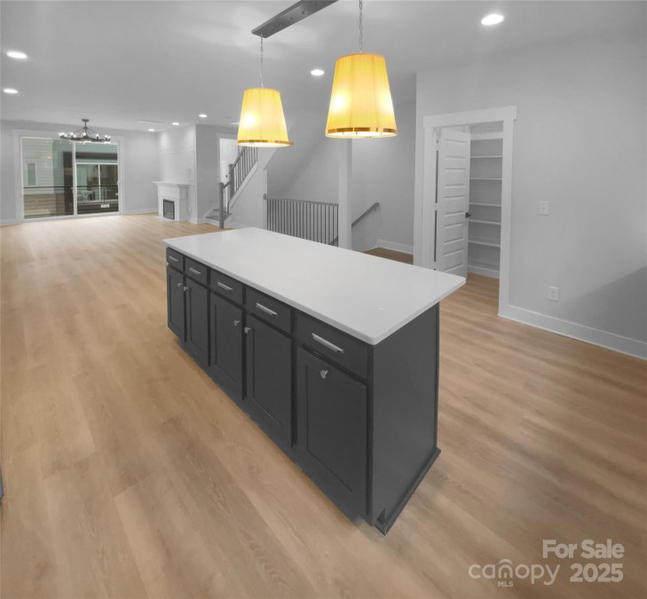 2124 Electric Ln Charlotte, NC 28205
