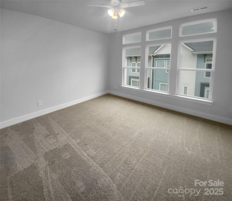 2124 Electric Ln Charlotte, NC 28205