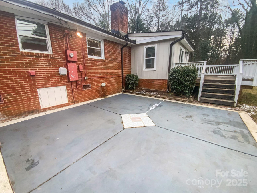 4616 Whispering Oaks Dr Charlotte, NC 28213