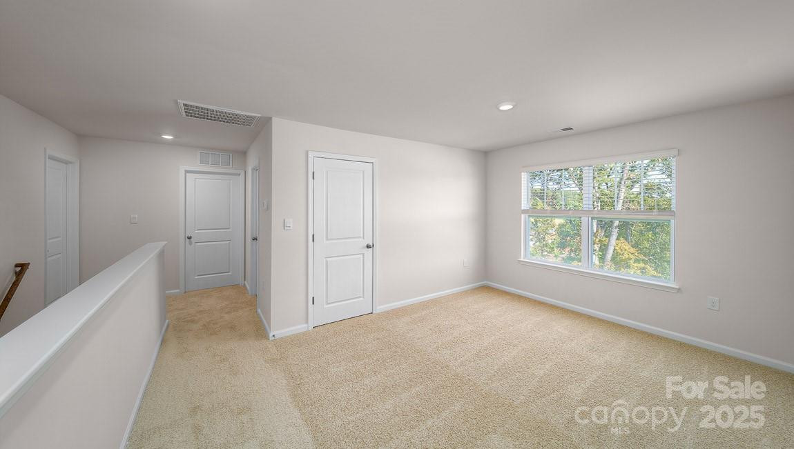 256 Shorthorn Rd Fletcher, NC 28732