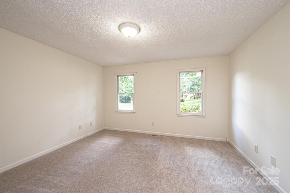 5138 Foley Dr Hickory, NC 28601