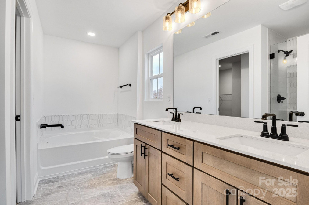 3070 Swallowtail Ln Kannapolis, NC 28027