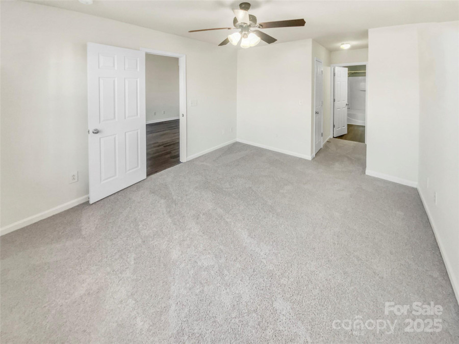 17015 Greenlawn Hills Ct Charlotte, NC 28213