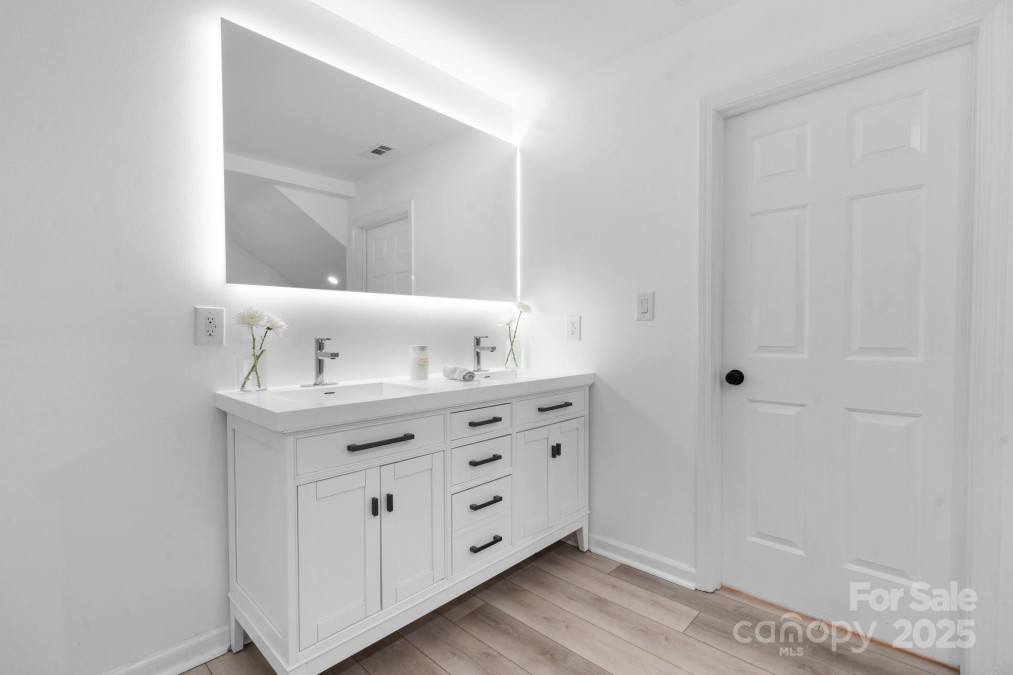 712 Georgie St Troutman, NC 28166