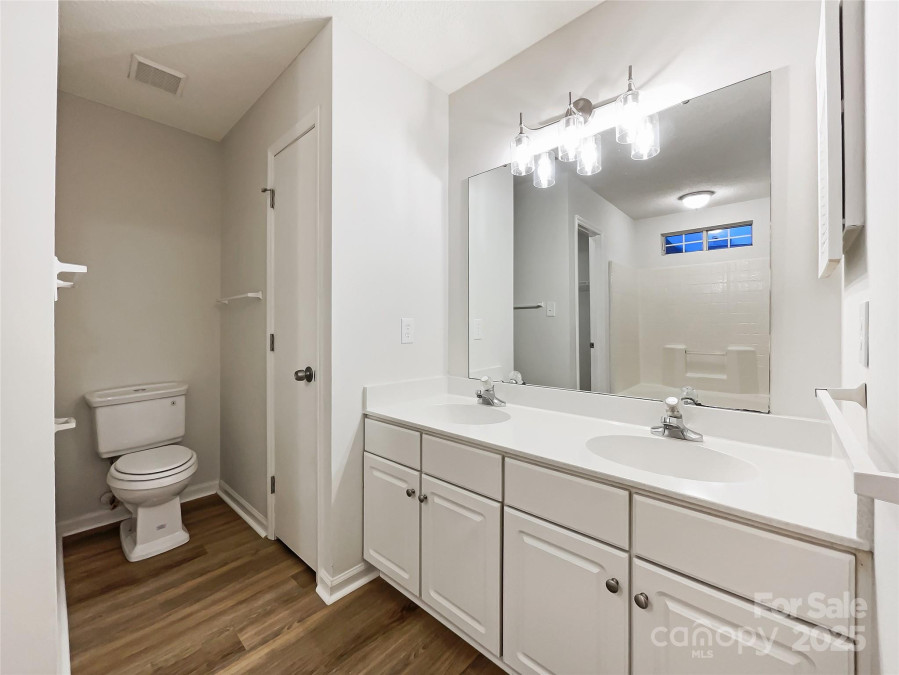 10306 Creswell Ct Charlotte, NC 28215