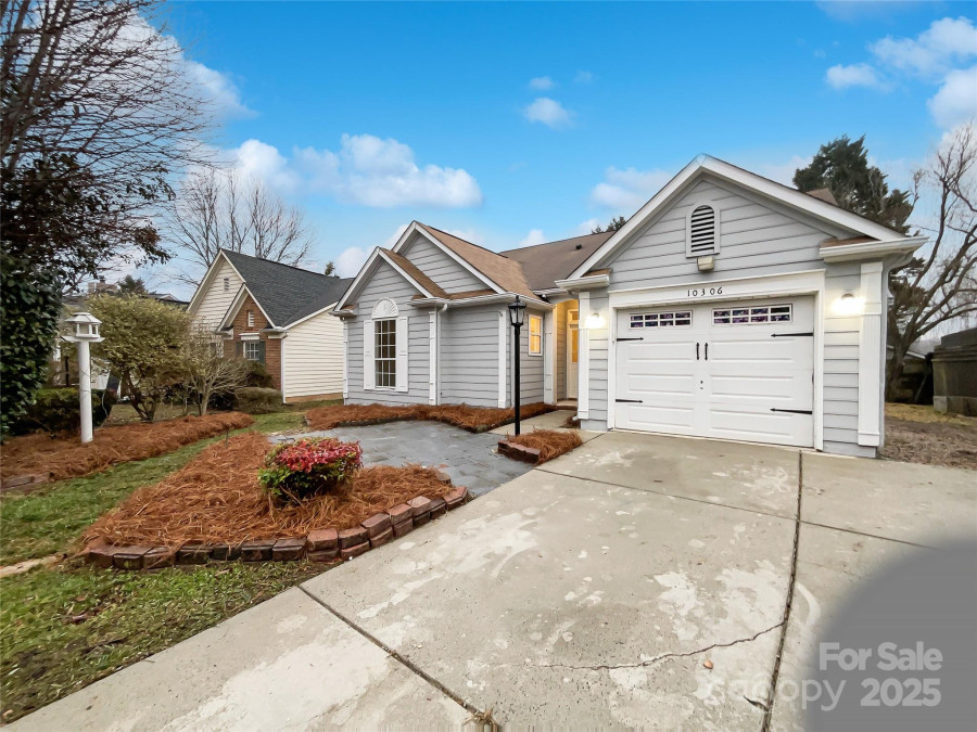 10306 Creswell Ct Charlotte, NC 28215