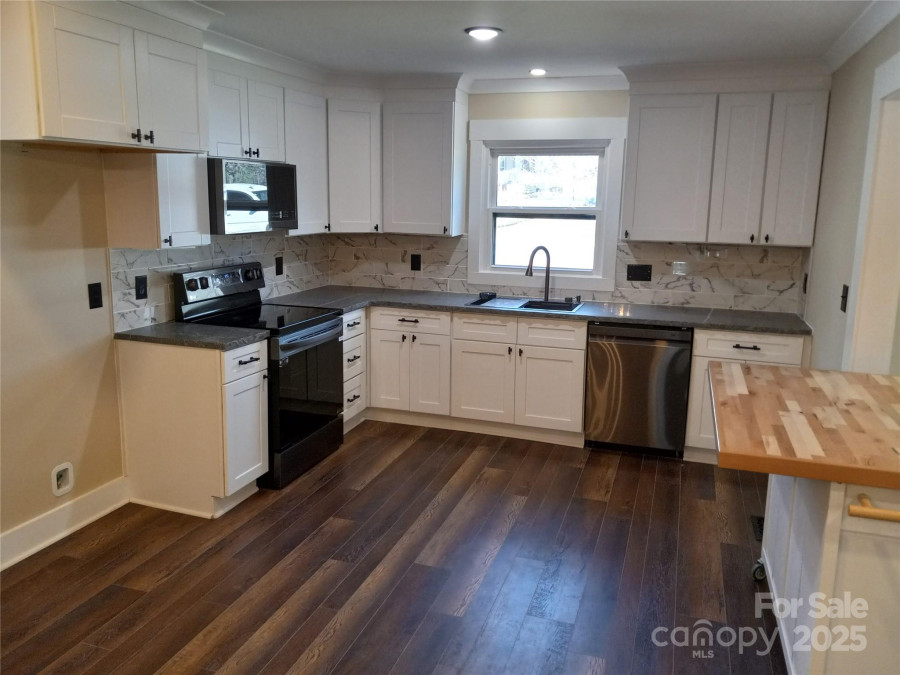 4165 Laurelwood Ct Concord, NC 28025