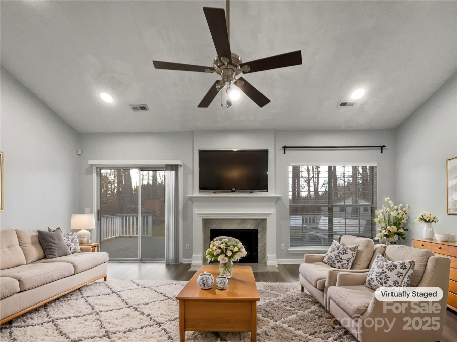 7129 Spandril Ln Charlotte, NC 28215