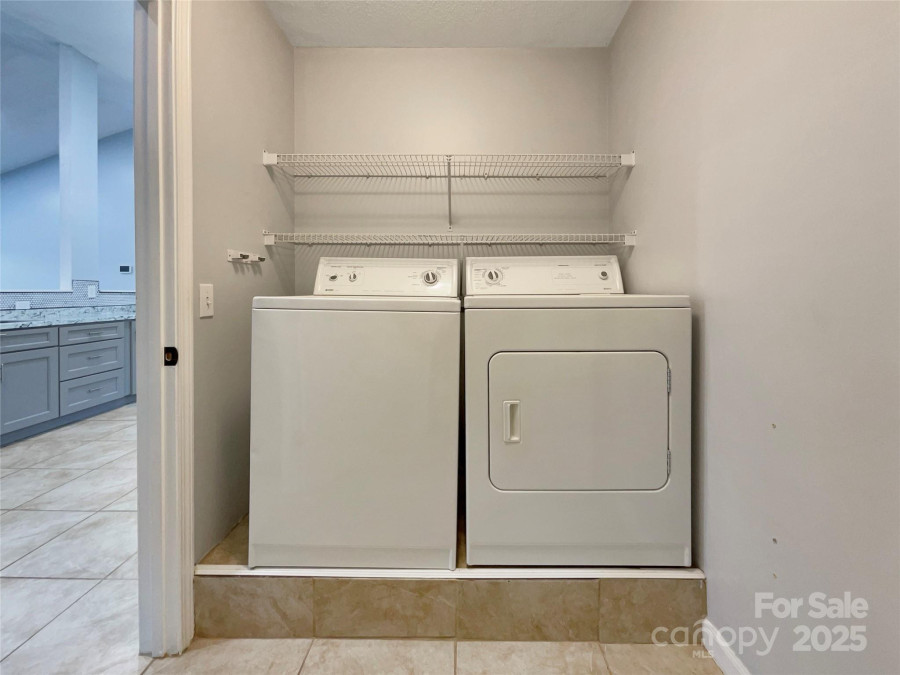 7129 Spandril Ln Charlotte, NC 28215