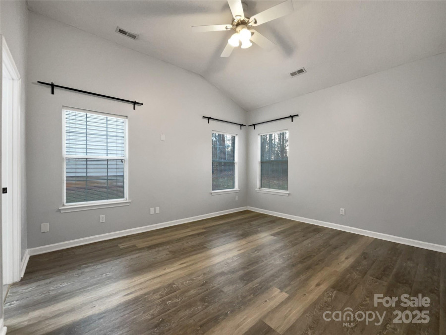 7129 Spandril Ln Charlotte, NC 28215