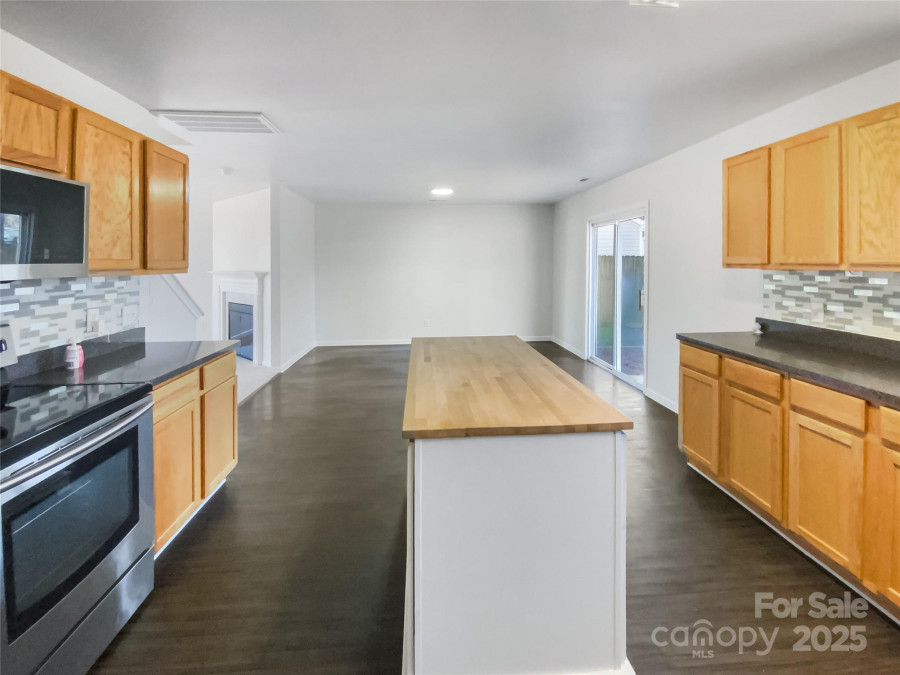 3217 Ian Patrick Ave Kannapolis, NC 28083