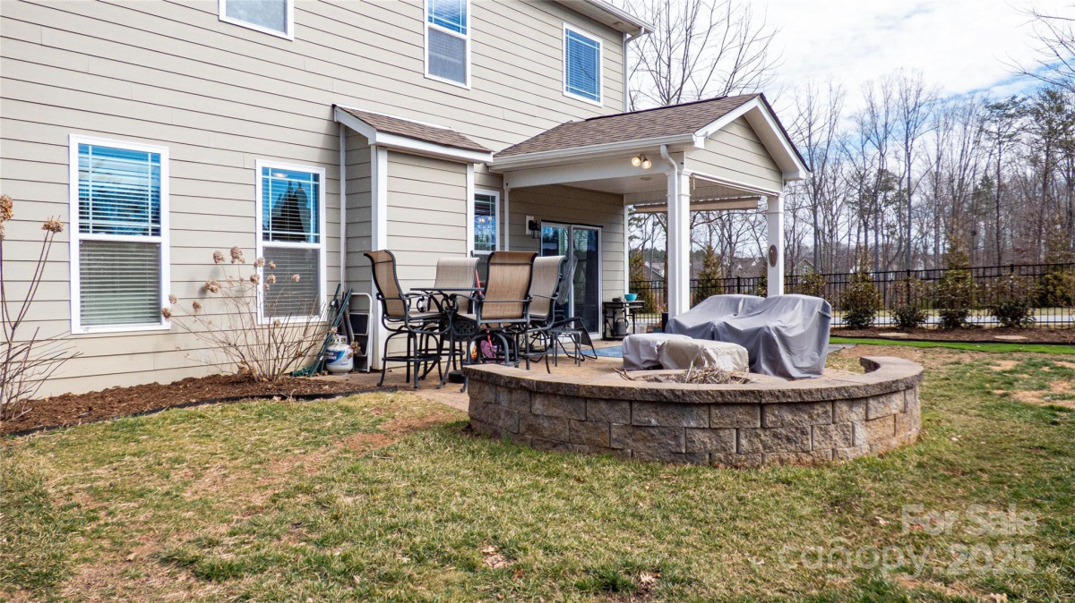 117 Tomahawk Dr Mooresville, NC 28117