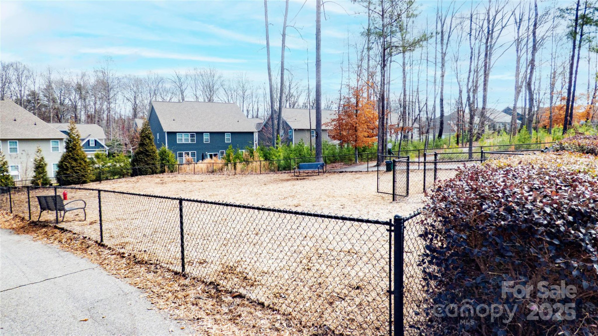 117 Tomahawk Dr Mooresville, NC 28117