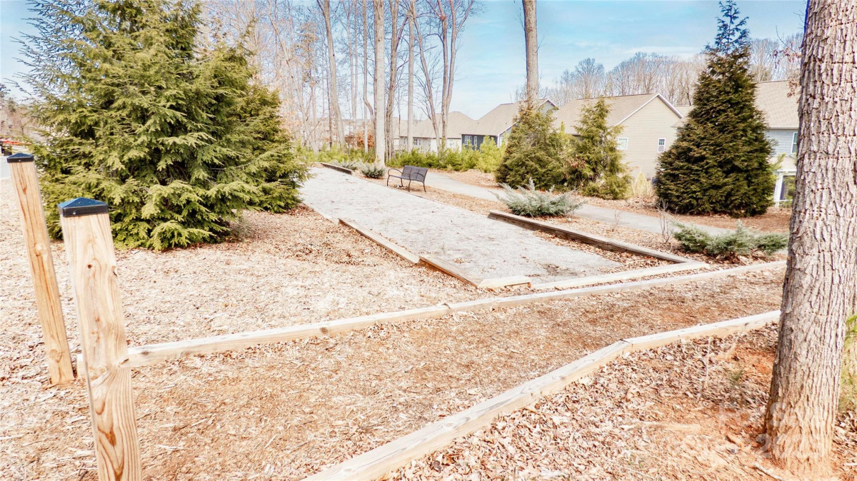 117 Tomahawk Dr Mooresville, NC 28117