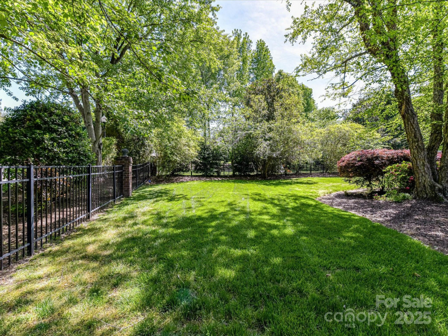 14629 Jockeys Ridge Dr Charlotte, NC 28277