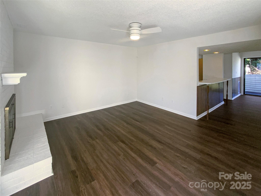 10945 Carmel Crossing Rd Charlotte, NC 28226