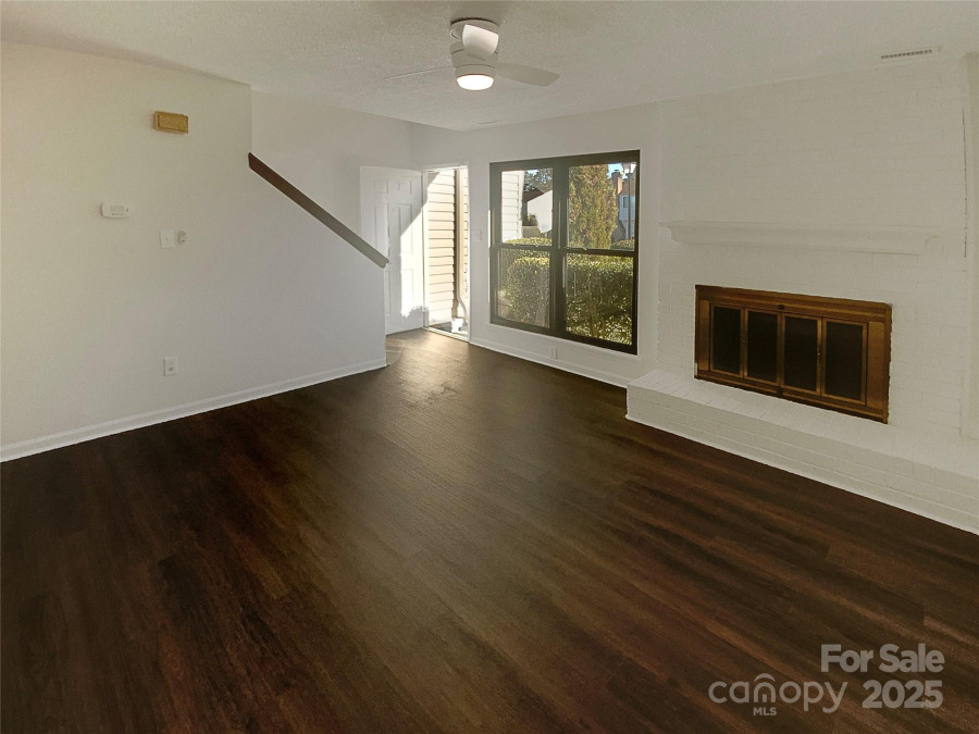 10945 Carmel Crossing Rd Charlotte, NC 28226