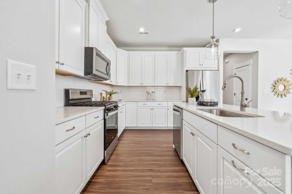 3038 Finchborough Ct Charlotte, NC 28269