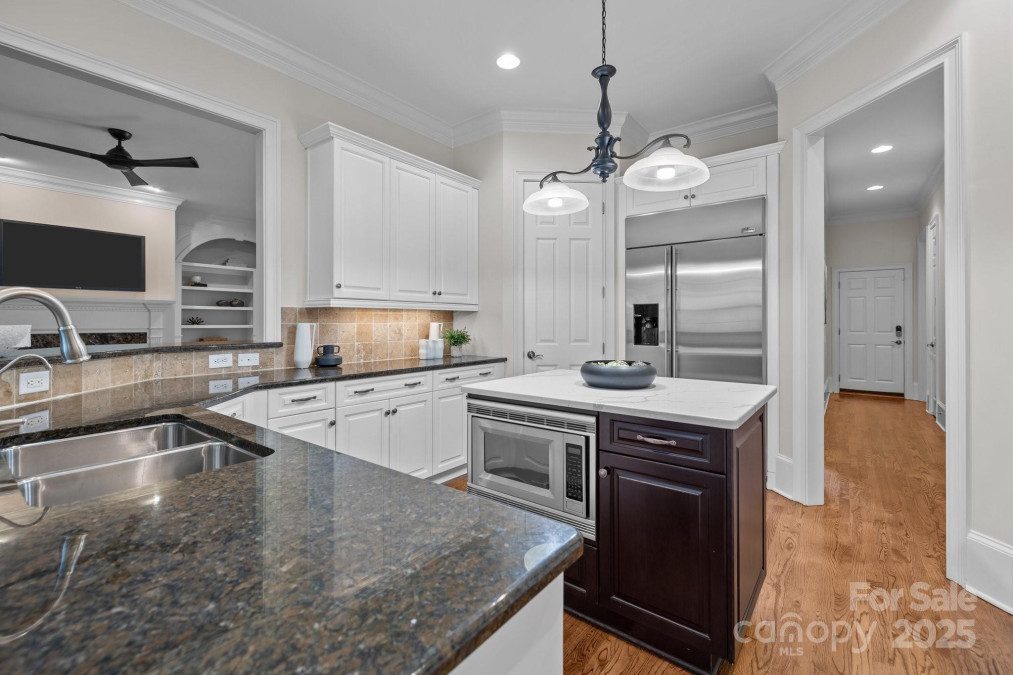 8928 Heydon Hall Cir Charlotte, NC 28210