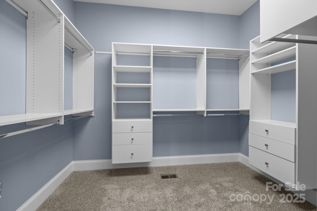 8928 Heydon Hall Cir Charlotte, NC 28210