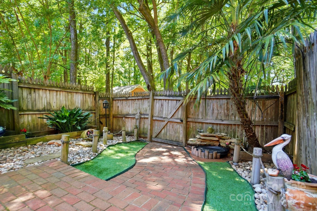 9108 Nolley Ct Charlotte, NC 28270